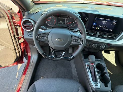 Certified 2024 Chevrolet Trax RS w/ Driver Confidence Package FWD image 13