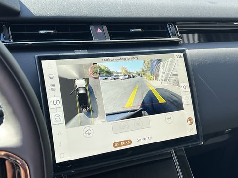 New 2025 Land Rover Range Rover Velar S AWD/4WD image 27