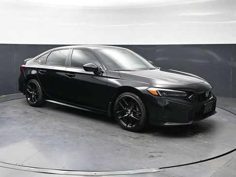 Certified 2025 Honda Civic Sport image 3