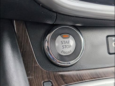 Used 2020 Nissan Murano Platinum FWD image 13