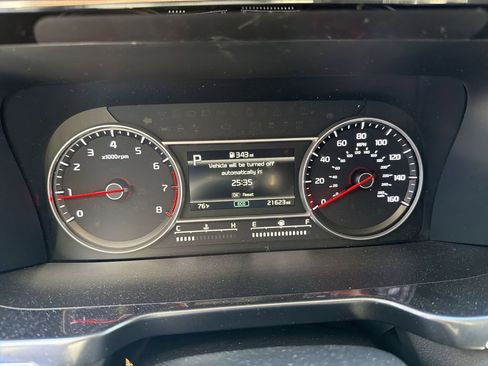 Used 2023 Kia Sorento S w/ Panoramic Sunroof Package image 21