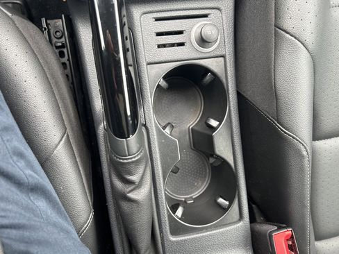 Used 2016 Volkswagen Golf SE w/ Lighting Package image 27