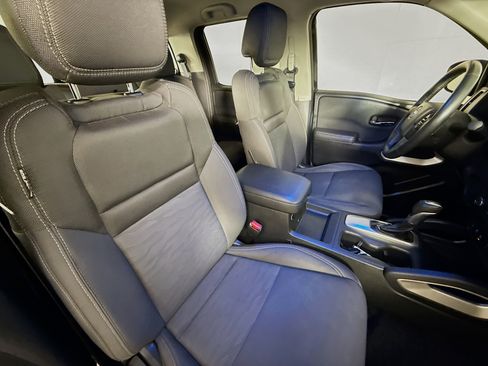 Used 2022 Nissan Frontier SV image 33