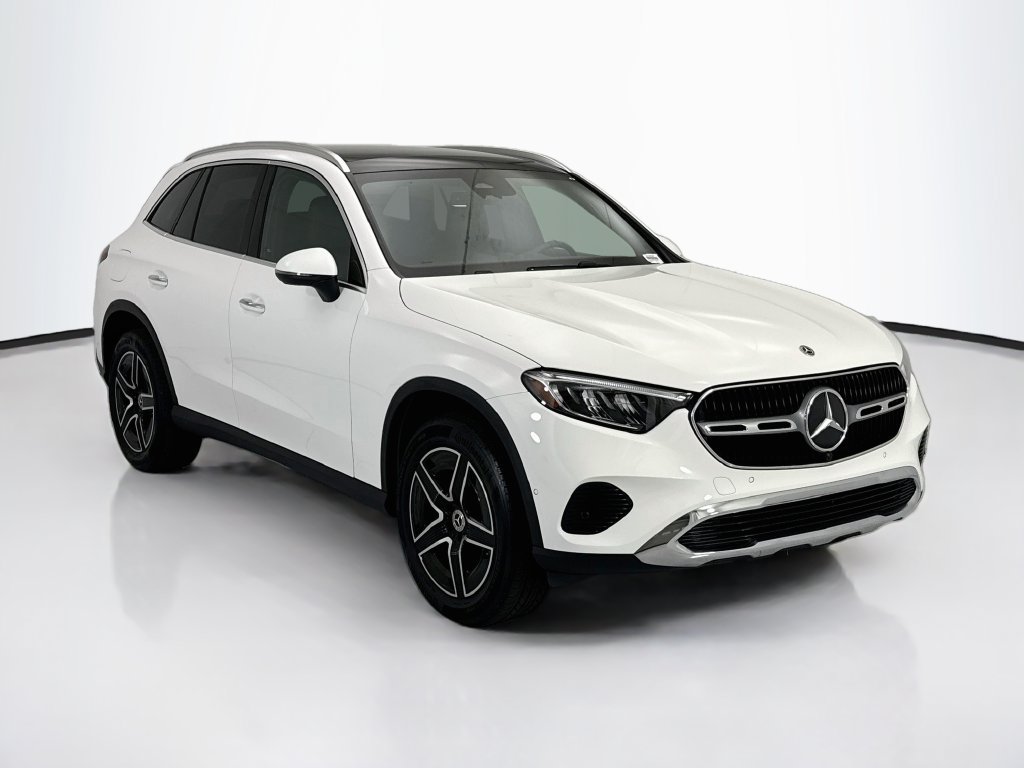 Certified 2026 Mercedes-Benz GLC 300 image 3