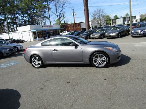 Used 2008 INFINITI G37 Journey w/ Premium Pkg image 10