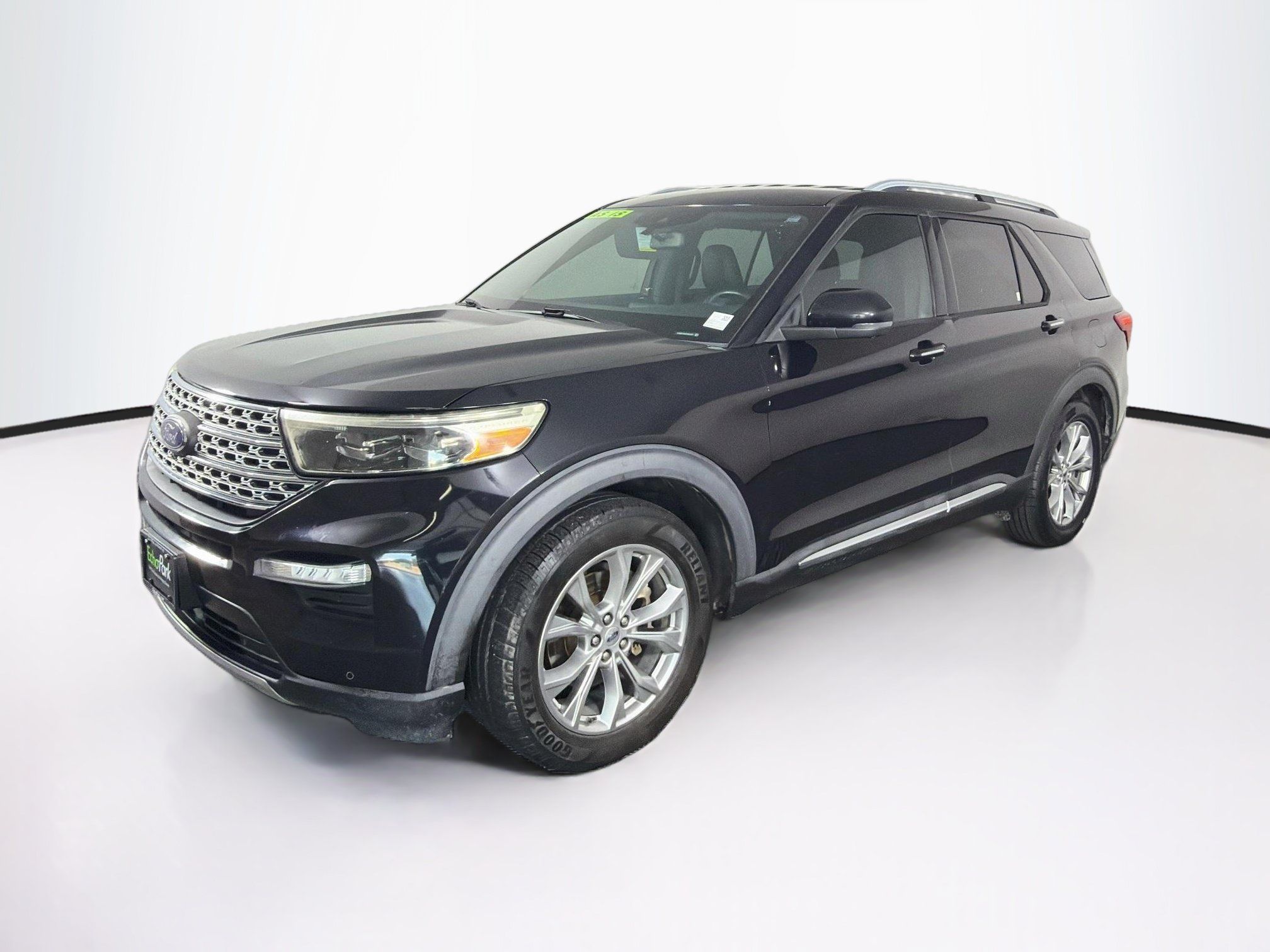 Used 2020 Ford Explorer Limited RWD image 3