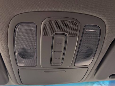 Used 2018 Kia Soul w/ Convenience Package image 24