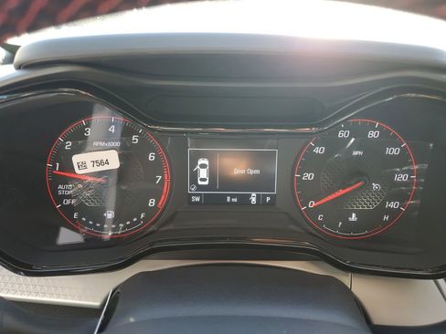 New 2026 Chevrolet Trax RS w/ Sunroof Package image 30