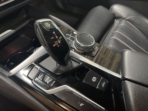 Used 2019 BMW 530i xDrive w/ Convenience Package image 25