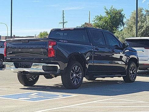 Used 2024 Chevrolet Silverado 1500 LT AWD/4WD image 8