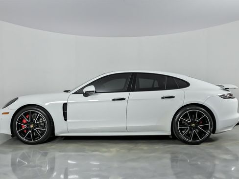Used 2020 Porsche Panamera GTS image 8