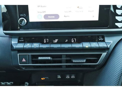 Used 2026 Toyota Camry SE image 24