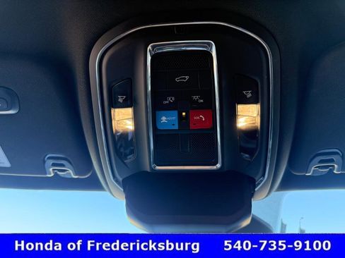 Used 2024 Jeep Wagoneer L Series II w/ Flexible Seating Group image 49