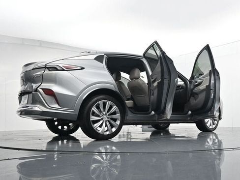 Used 2024 Buick Envista Avenir FWD image 39