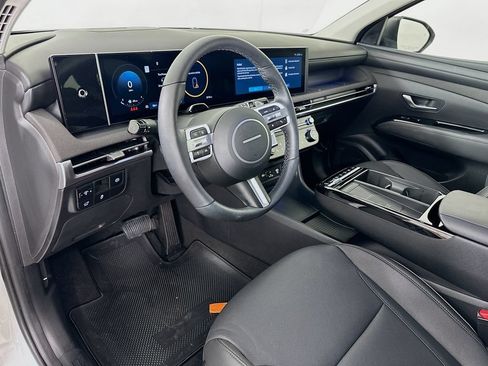 Used 2025 Hyundai Tucson Limited AWD/4WD image 9