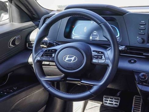 Certified 2025 Hyundai Elantra Sport image 14