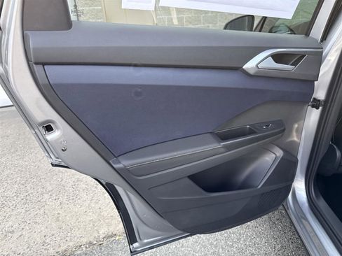 New 2025 Volkswagen Taos SEL image 26