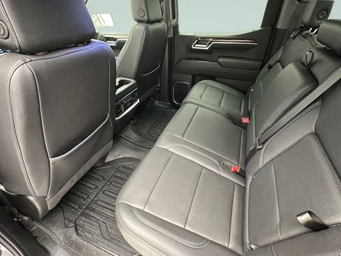 Used 2024 GMC Sierra 1500 Elevation w/ Elevation Premium Package AWD/4WD image 12