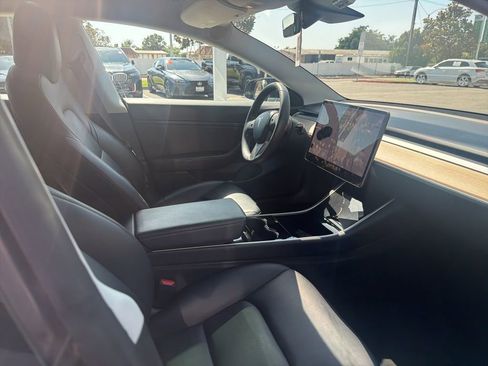Used 2020 Tesla Model 3 Long Range AWD/4WD image 3