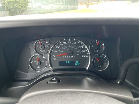 New 2026 GMC Savana 3500 w/ Driver Convenience Package RWD image 11