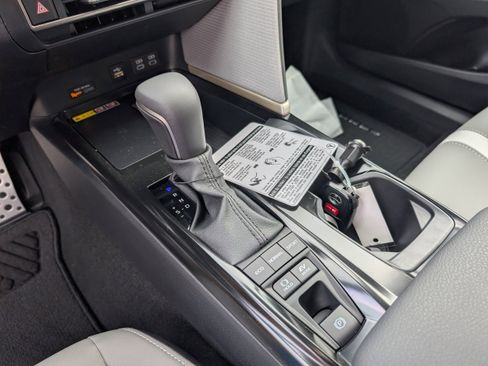 New 2026 Toyota Camry SE image 17