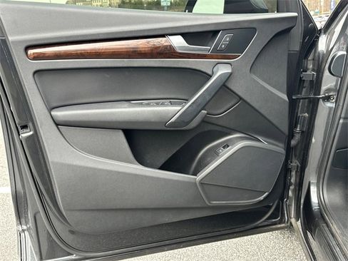 Used 2019 Audi Q5 2.0T Premium image 10