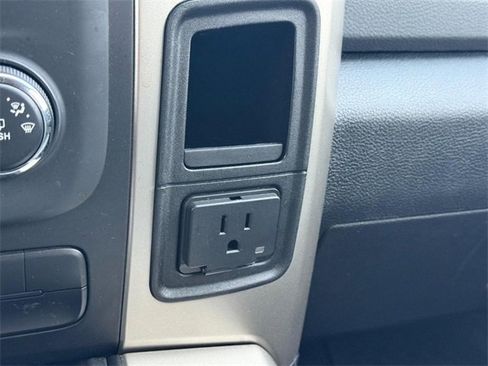 Used 2014 RAM 1500 Big Horn image 18