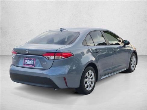 Used 2023 Toyota Corolla LE FWD image 5