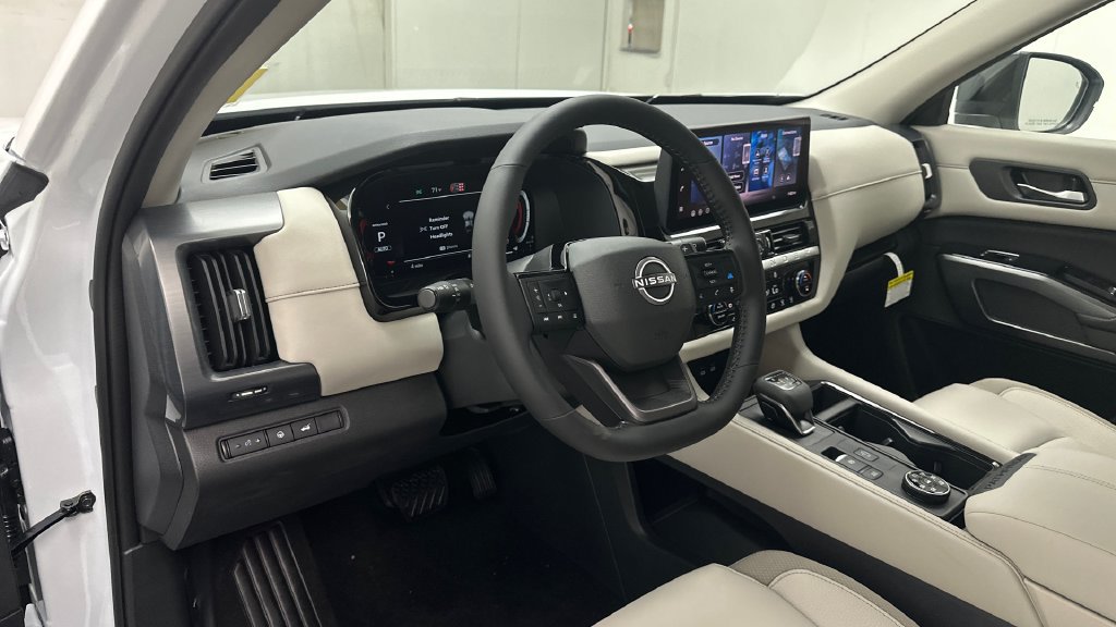 New 2026 Nissan Pathfinder SL AWD/4WD image 21