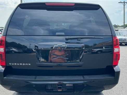 Used 2013 Chevrolet Suburban LT AWD/4WD image 18
