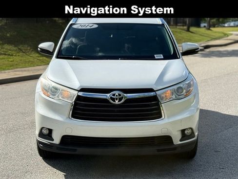 Used 2014 Toyota Highlander XLE AWD/4WD image 8