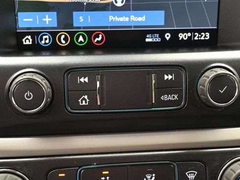 Used 2021 Chevrolet Colorado LT w/ Safety Package AWD/4WD image 23