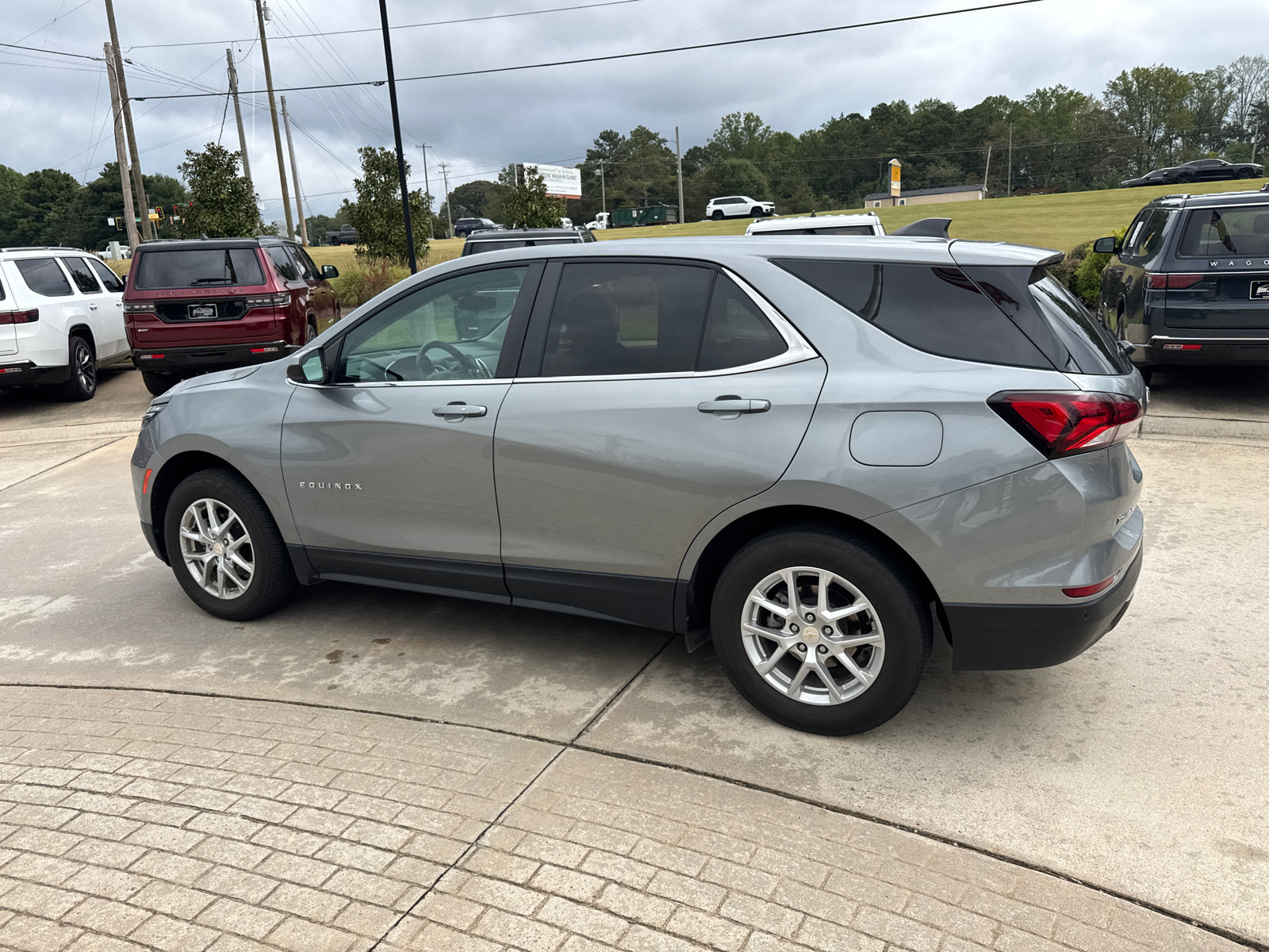 Used 2024 Chevrolet Equinox LT AWD/4WD image 11