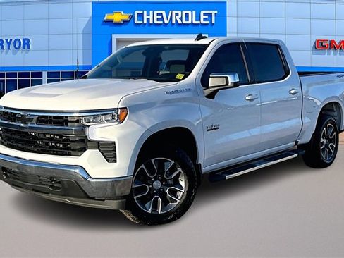 Used 2025 Chevrolet Silverado 1500 LT w/ Texas Edition Plus image 3