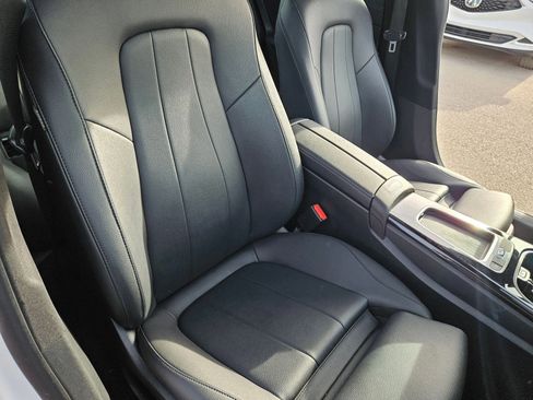 Used 2025 Mercedes-Benz CLA 250 image 29