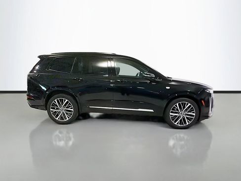 Used 2025 Cadillac XT6 Sport w/ Technology Package AWD/4WD image 22