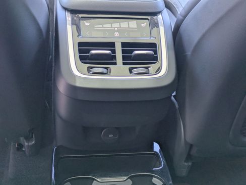 Used 2023 Volvo XC90 B6 Ultimate w/ Protection Package Premier AWD/4WD image 23