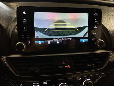 Used 2021 Honda Accord Sport image 5
