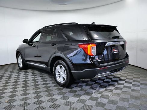 Certified 2023 Ford Explorer XLT w/ Equipment Group 202A AWD/4WD image 4