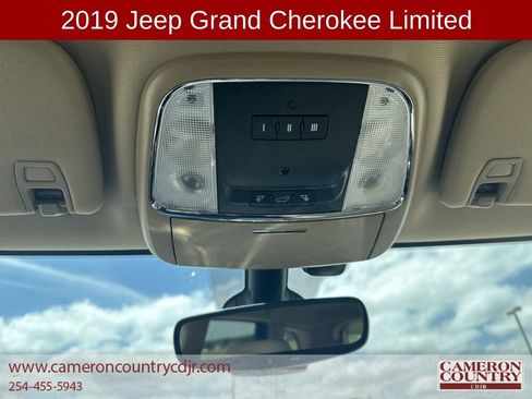 Used 2019 Jeep Grand Cherokee Limited RWD image 13