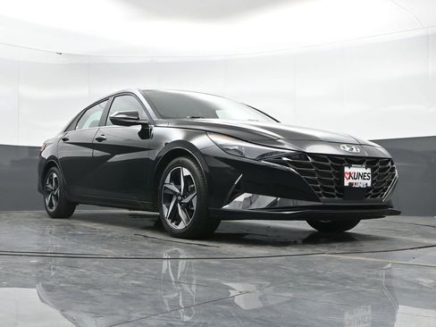 Used 2023 Hyundai Elantra Limited w/ Cargo Package image 48