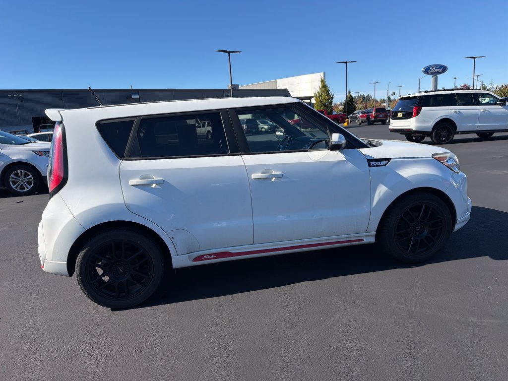Used 2014 Kia Soul + FWD image 5