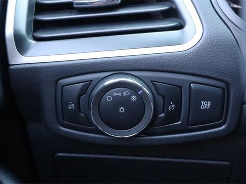 Certified 2024 Ford Edge SEL image 18