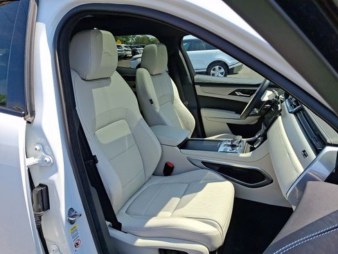 Used 2026 Jaguar F-PACE R-Dynamic S AWD/4WD image 3