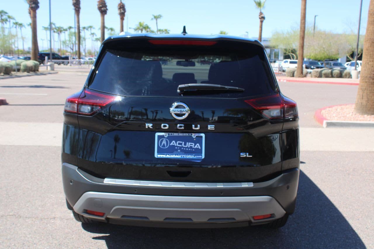 Used 2021 Nissan Rogue SL w/ Premium Package FWD image 4