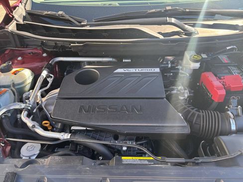 Used 2025 Nissan Rogue SV FWD image 35