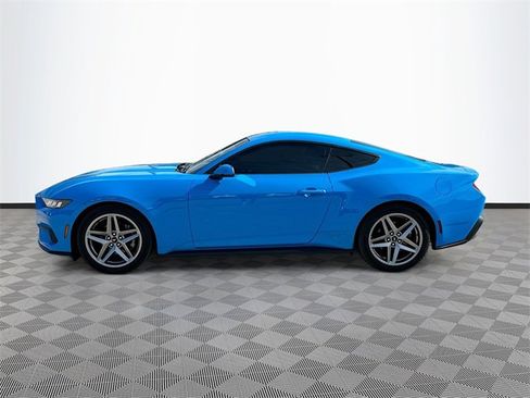 Used 2024 Ford Mustang Premium image 4