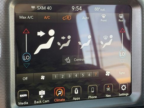 Used 2020 Jeep Wrangler Unlimited Sahara AWD/4WD image 25