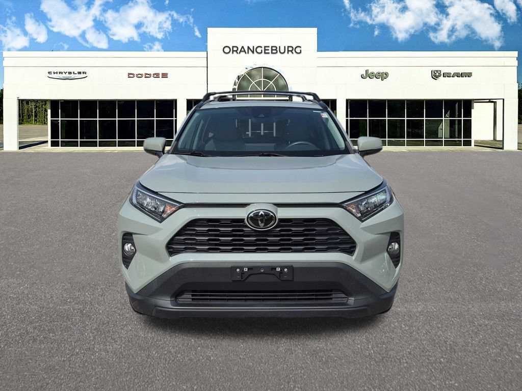 Used 2021 Toyota RAV4 XLE Premium FWD image 3