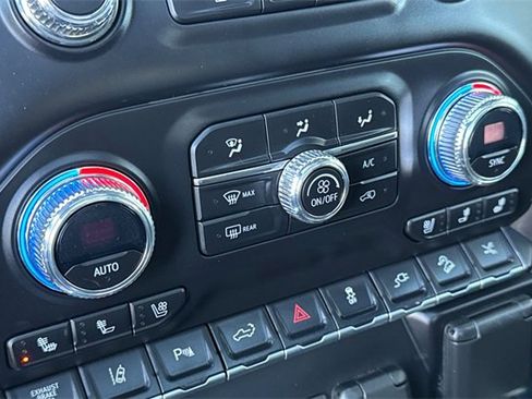 Used 2023 GMC Sierra 3500 Denali w/ Denali Black Diamond Edition image 28